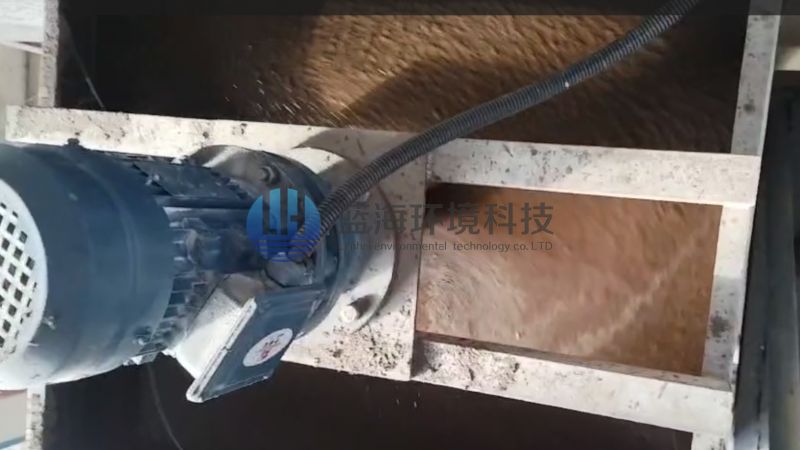廣西仙鶴新材料丨低壓+高壓帶式污泥脫水機，干度達45%